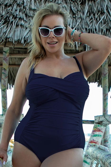 Jednoczęściowy kostium kąpielowy modelujący z marszczeniami