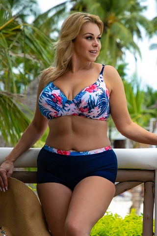 Dwuczęściowy kostium kąpielowy ze spodenkami